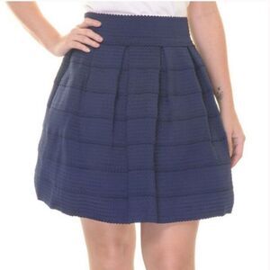 🚨4/$25 NWT FSR navy skirt M